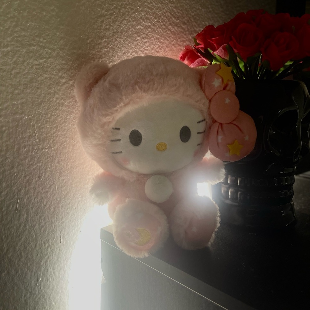 Hello Kitty Plushie